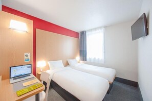 Room - Hotel de Montlucon (Montlucon)
