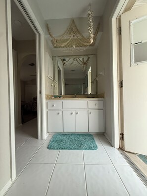 Interior - Gulf Breeze Getaway! (Nokomis)