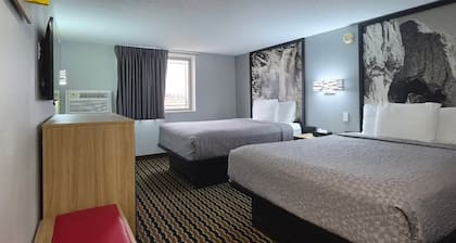 Super 8 by Wyndham Yankton