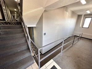 Interior - Super 8 by Wyndham Yankton (Yankton)