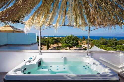 Latchi Escape Hotel and Suites