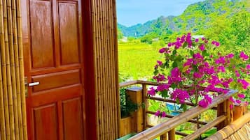 Deluxe Double Room, Private Bathroom, Mountain View | Exterior detail