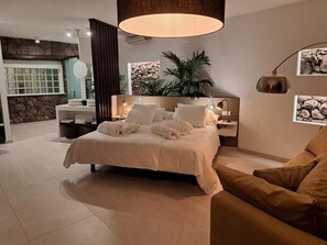 Bügeleisen/Bügelbrett, WLAN, Bettwäsche