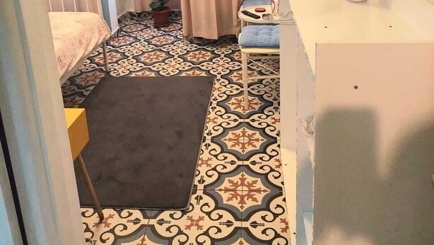 Imej tidak diklasifikasikan, 1 daripada 73, butang