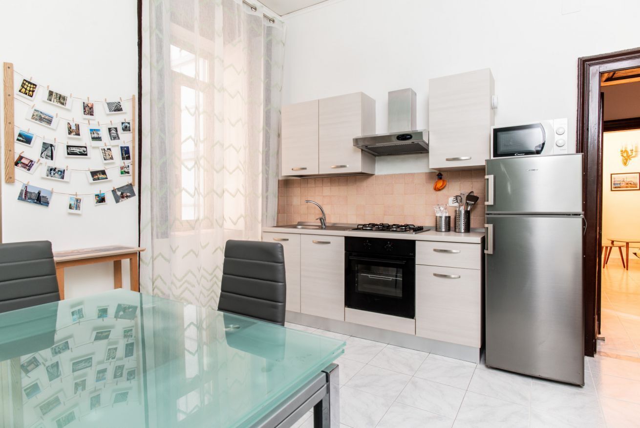 Réfrigérateur, micro-ondes