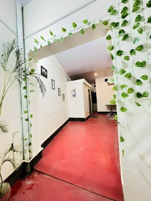 Interior - New Bala Ji (Varanasi)