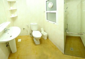 Bathroom - Itlalat Al Shorouq (Muscat)