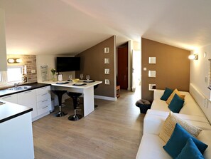 TV - Vacation home Solo by Interhome (Ploče)