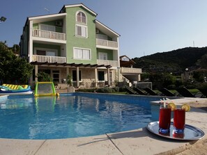 Pool - Vacation home Solo by Interhome (Ploče)