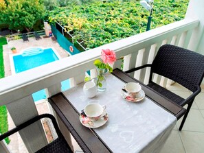 Outdoor dining - Apartment Solo by Interhome (Ploče)