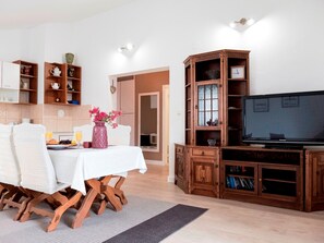 Dining - Apartment Solo by Interhome (Ploče)