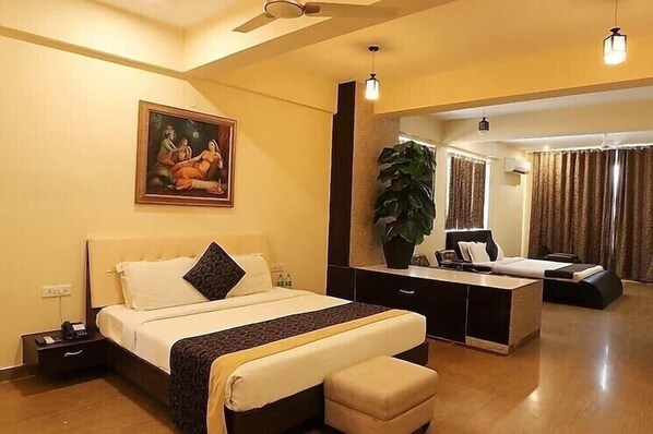 Room - Mewargarh - Red Tullip Hotels, Udaipur (Udaipur)