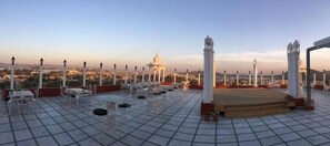 Outdoor dining - Mewargarh - Red Tullip Hotels, Udaipur (Udaipur)