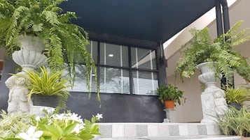 Khuôn viên nơi lưu trú