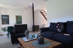 Living area - Au Coin des Arbres - Genevrier (Biron)