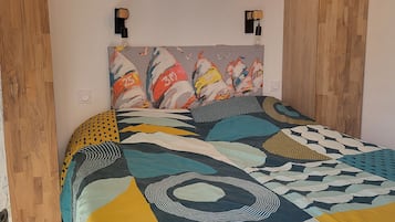 3 bedrooms, WiFi, bed sheets
