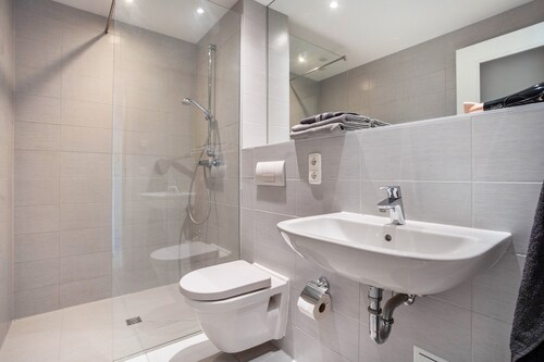 Dom Central Suite   