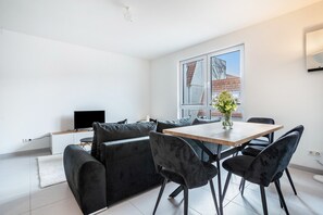Dining - Dom Central Suite – Komfortable Wohnung im Zentrum von Greifswald (Greifswald)