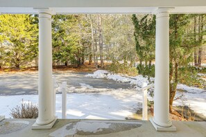 Property grounds - 1 Mi to Bethany Beach: Family Home on Golf Course! (Bethany Beach)