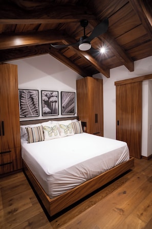 WiFi, bed sheets