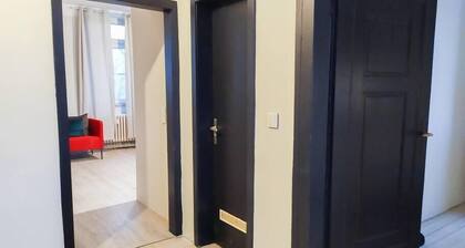 Living in History: Old School - "The Miss"