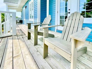 Terrace/patio - Adjoining 1-Bedroom + Studio Condos near Horseshoe (Oro-Medonte)