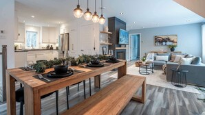 Dining - Heated pool & Nature - Red door (Saint-Côme)