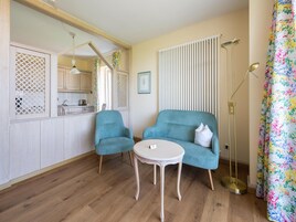 Apartment | Living room