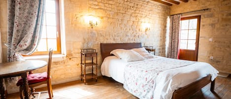 Wi-Fi, literie fournie