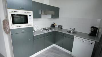 Dishwasher, coffee/tea maker