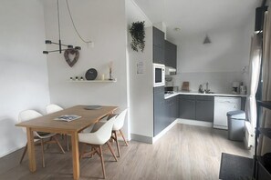 Dishwasher, coffee/tea maker