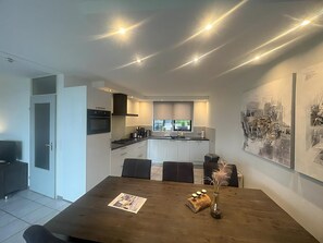 Dining - Park Brekkense Wiel 230 (Lemmer)