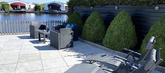 Bungalow at the waterside pets friendly