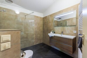 Bathroom - Bungalow at the waterside pets friendly (Lemmer)