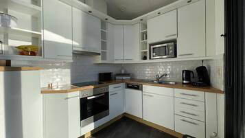 Dishwasher, coffee/tea maker