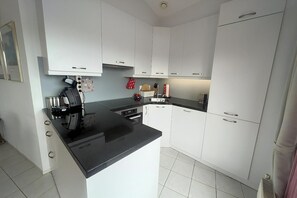 Oven, dishwasher, coffee/tea maker