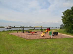 Children’s area - Chaletpark de Brekken B 44 (Lemmer)