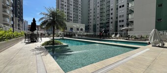 Moderno com AC piscina e academia