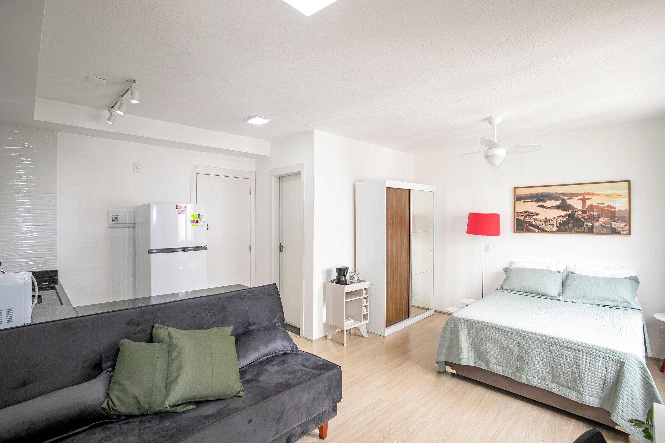 Blackout curtains, free WiFi