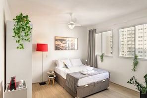 Apartment | Blackout drapes, free WiFi - Moderno com AC piscina e academia (Rio de Janeiro)