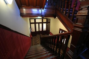 Interior - Murray Library Hostel (Anstruther)