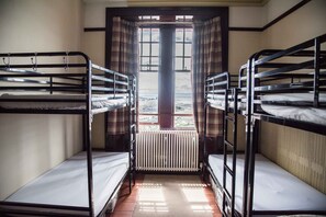 Shared Dormitory, Sea View | Free WiFi - Murray Library Hostel (Anstruther)