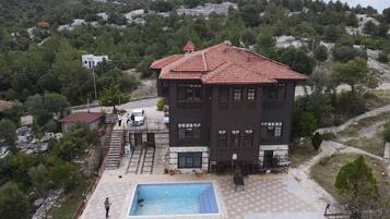 Quarto tradicional, vista para a montanha | Fachada