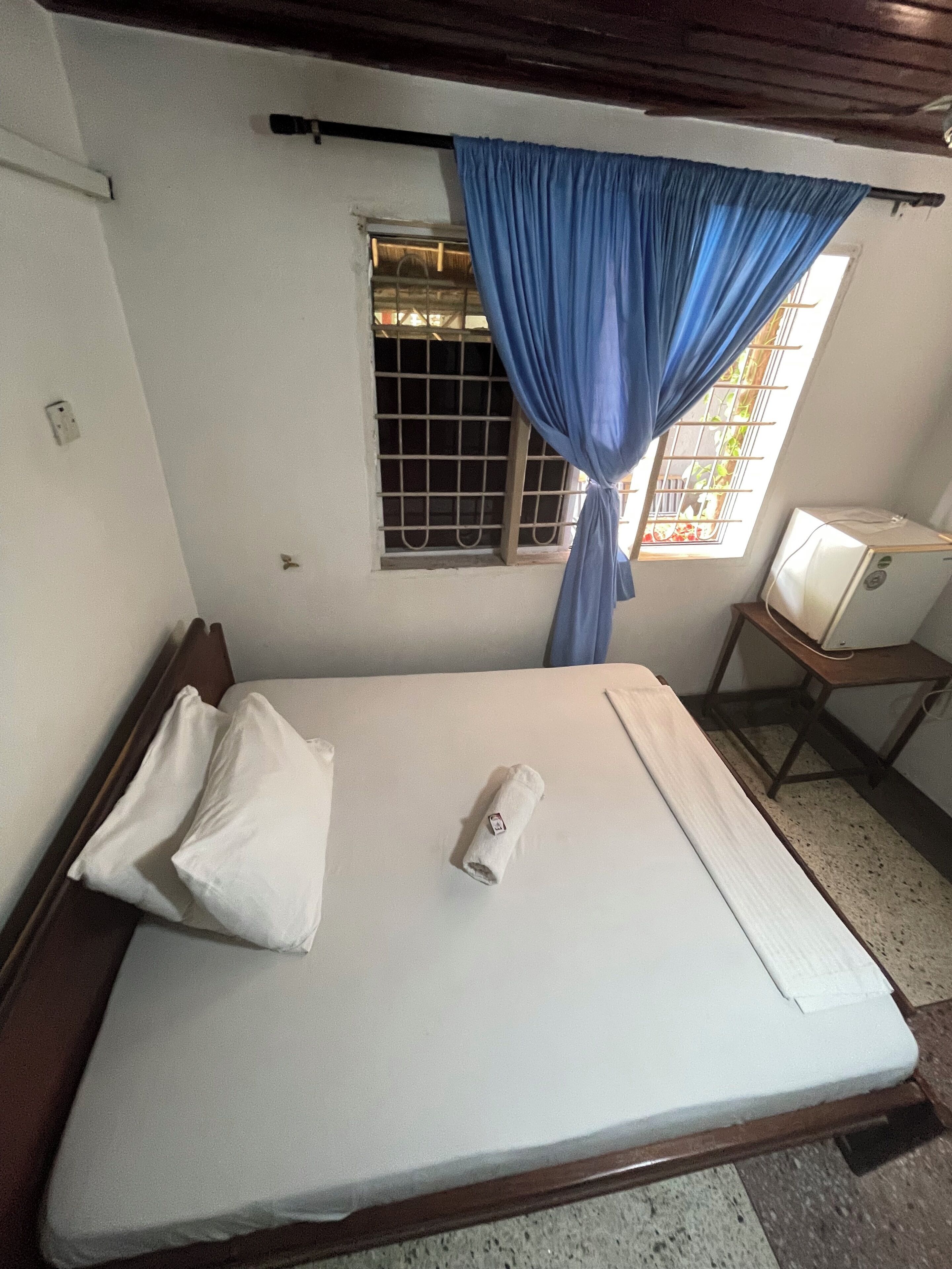 Comfort-Zimmer | Schreibtisch, Bügeleisen/Bügelbrett