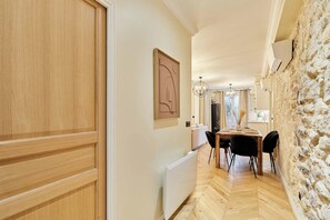 Apartment | Dining - Amazing 3-bedroom Apartment - Center of Paris (Paris)