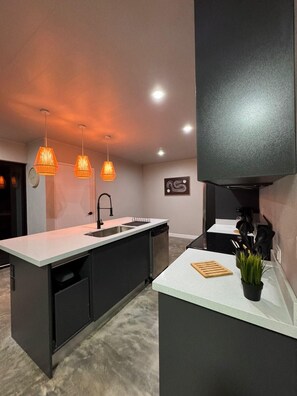 Microwave, oven, stovetop, dishwasher - Blue Zone Balance Suite - Perfect 2-bedroom Apartment, Pinilla-Tamarindo (Pinilla)