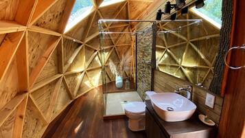 Deluxe Room, Mountain View | Bathroom