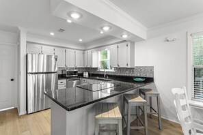 Dishwasher, dining tables - Turquoise Turtle Cottage - Private Pool! Close to the Beach! (Blue Mountain Beach)