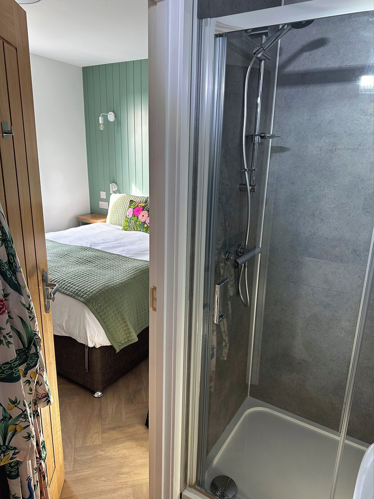 Double Room | Bathroom | Shower, hair dryer, towels, soap
