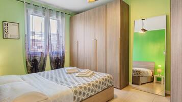 Bügeleisen/Bügelbrett, WLAN, Bettwäsche